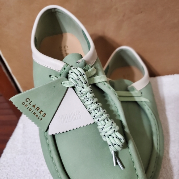 SOLD Clarks wallabee - Picture 3 of 15